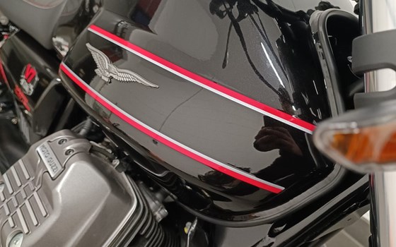 Gebrauchtmotorrad Moto Guzzi V7 Stone Special Edition - Bild 8