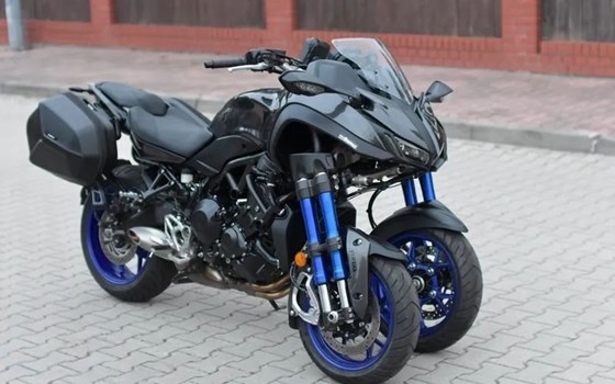 Gebrauchtmotorrad Yamaha Niken - Bild 2