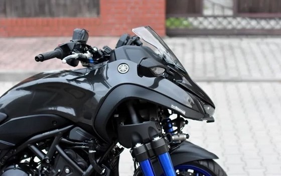 Gebrauchtmotorrad Yamaha Niken - Bild 6