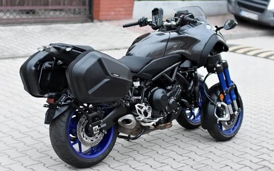 Gebrauchtmotorrad Yamaha Niken - Bild 7