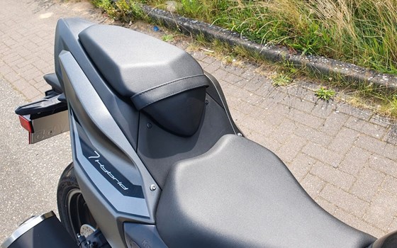 Gebrauchtmotorrad Kawasaki Z e-1 - Bild 11