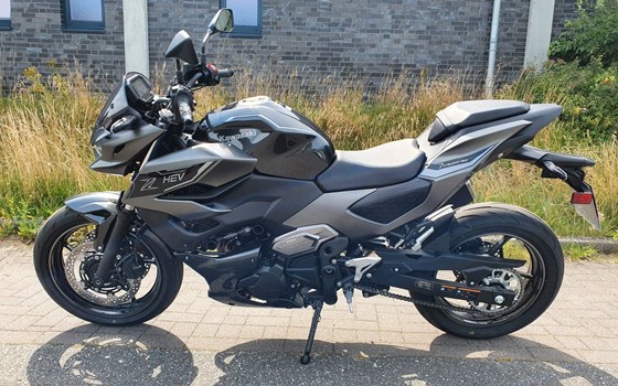 Gebrauchtmotorrad Kawasaki Z e-1 - Bild 4