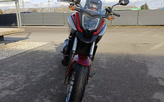 Gebrauchtmotorrad Honda NC750X DCT - Bild 3 Gebrauchtmotorrad Honda NC750X DCT - Bild 3