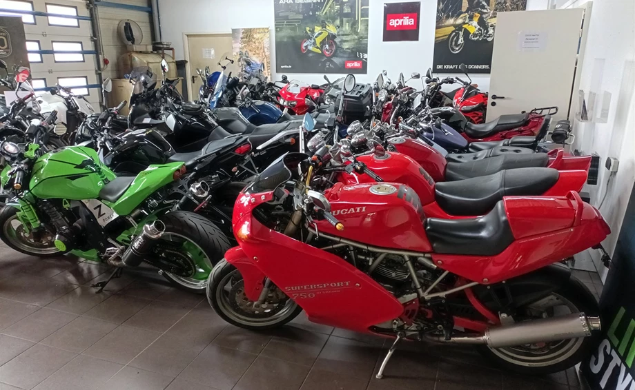 Angebot Ducati 750 Sport Bild 11: Angebot Ducati 750 Sport