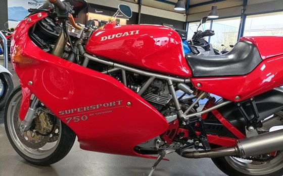 Gebrauchtmotorrad Ducati 750 Sport - Bild 5
