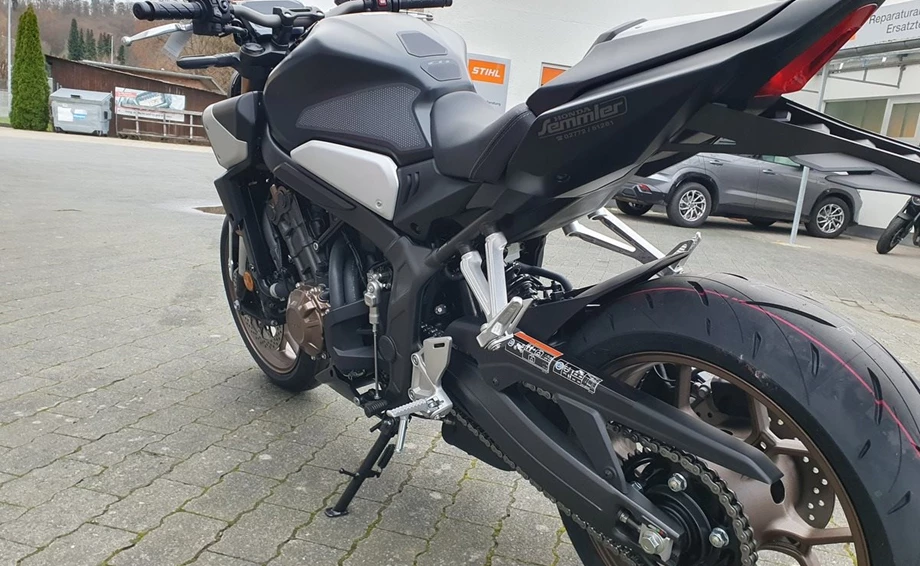 Offer Honda CB650R Bild 18: Offer Honda CB650R