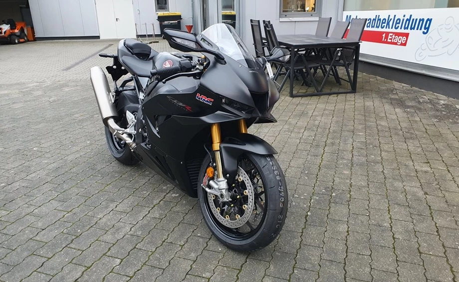 Angebot Honda CBR1000RR-R Fireblade SP Bild 3: Angebot Honda CBR1000RR-R Fireblade SP