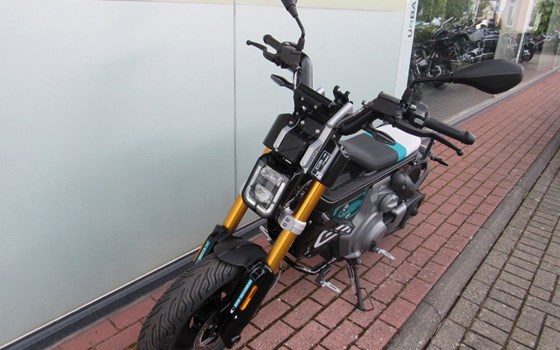 Gebrauchtmotorrad BMW CE 02 4kW - Bild 2