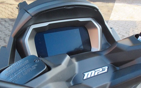 Neufahrzeug Piaggio MP3 530 HPE Exclusive - Bild 10