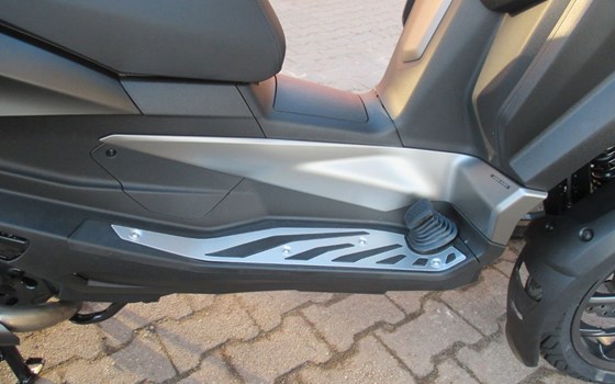 Neufahrzeug Piaggio MP3 530 HPE Exclusive - Bild 13