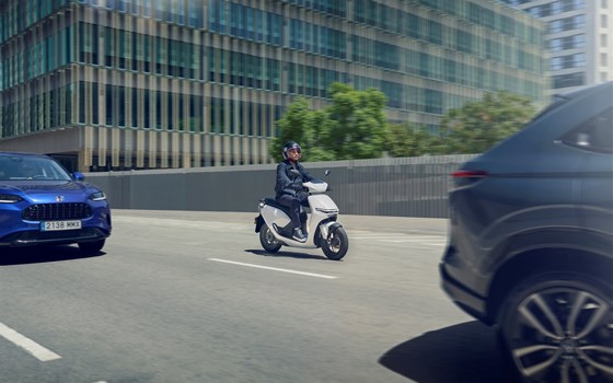 Neufahrzeug Honda CUV e: - Bild 4 Neufahrzeug Honda CUV e: - Bild 4