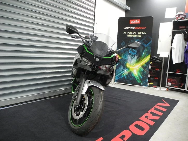 Angebot Kawasaki Ninja 7 Hybrid Bild 3: Angebot Kawasaki Ninja 7 Hybrid