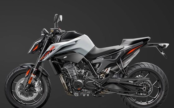 Gebrauchtmotorrad KTM 790 Duke L - Bild 3