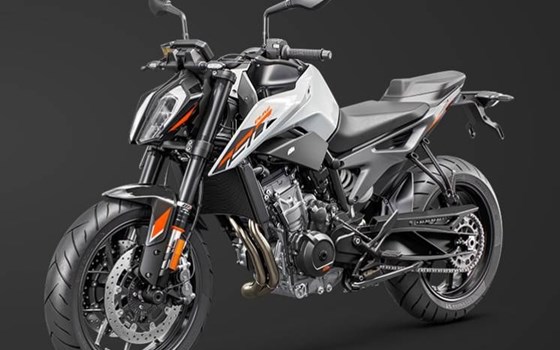 Gebrauchtmotorrad KTM 790 Duke L - Bild 4
