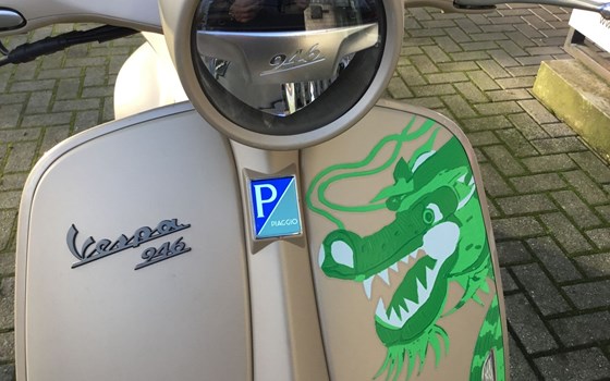 Gebrauchtmotorrad Vespa 946 Dragon - Bild 14