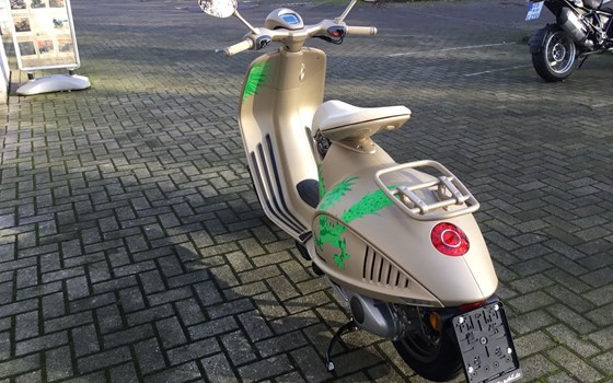 Gebrauchtmotorrad Vespa 946 Dragon - Bild 4