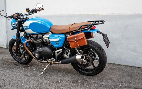Gebrauchtmotorrad Triumph Speed Twin 1200 - Bild 2 Gebrauchtmotorrad Triumph Speed Twin 1200 - Bild 2