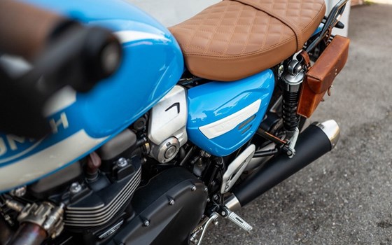Gebrauchtmotorrad Triumph Speed Twin 1200 - Bild 3 Gebrauchtmotorrad Triumph Speed Twin 1200 - Bild 3