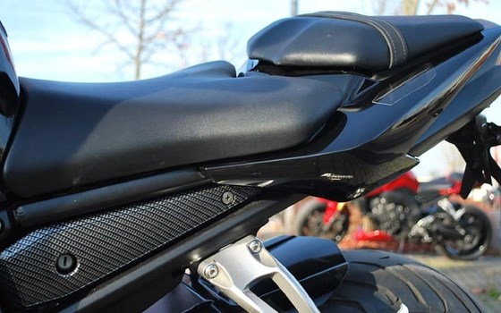 Gebrauchtmotorrad Yamaha FZ1 - Bild 10 Gebrauchtmotorrad Yamaha FZ1 - Bild 10
