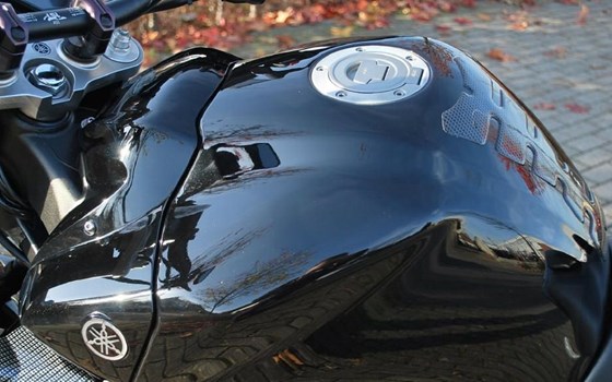 Gebrauchtmotorrad Yamaha FZ1 - Bild 11 Gebrauchtmotorrad Yamaha FZ1 - Bild 11