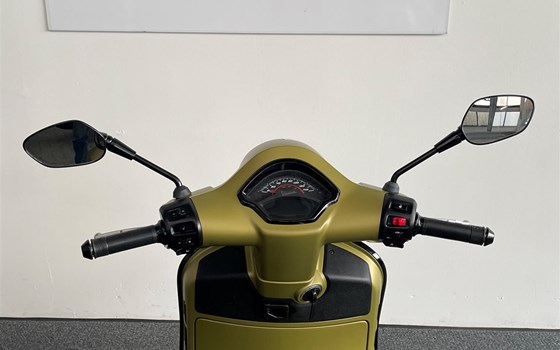 Neufahrzeug Vespa GTS 310 SuperSport - Bild 12 Neufahrzeug Vespa GTS 310 SuperSport - Bild 12