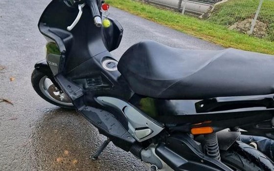 Gebrauchtmotorrad Gilera RUNNER 125 ST - Bild 3