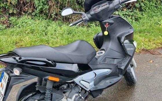 Gebrauchtmotorrad Gilera RUNNER 125 ST - Bild 5