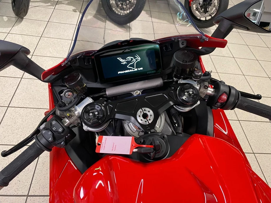 Angebot Ducati Panigale V4 Bild 11: Angebot Ducati Panigale V4