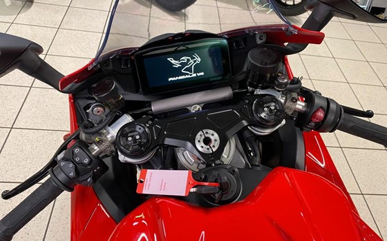 Neufahrzeug Ducati Panigale V4 - Bild 11