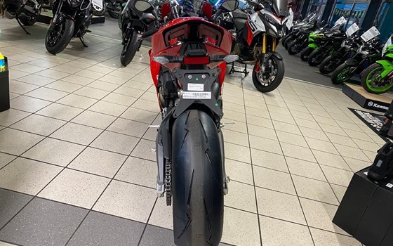Neufahrzeug Ducati Panigale V4 - Bild 12