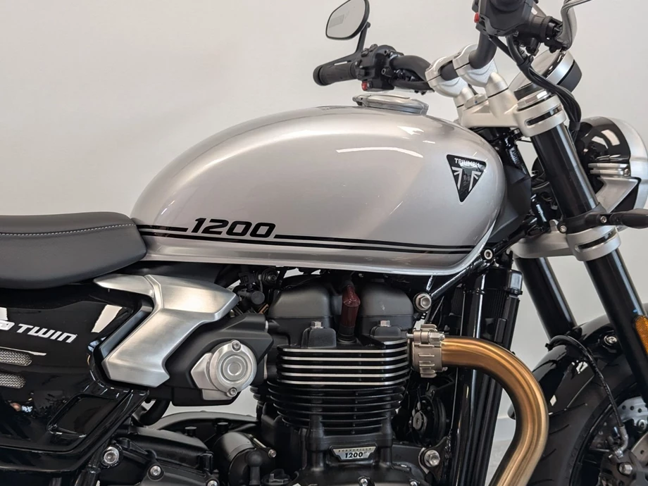 Angebot Triumph Speed Twin 1200 Bild 6: Angebot Triumph Speed Twin 1200