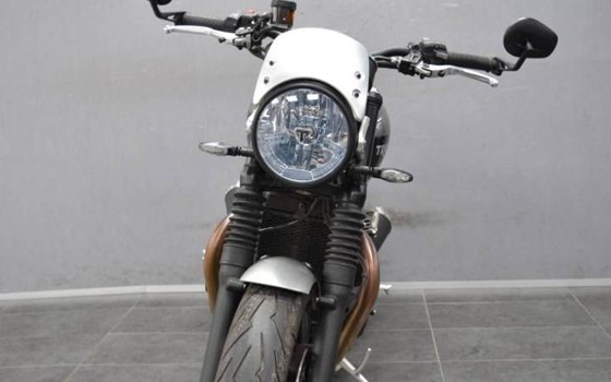 Gebrauchtmotorrad Triumph Speed Twin 1200 - Bild 2