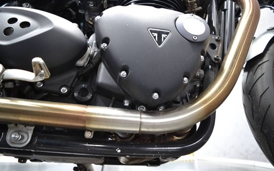 Gebrauchtmotorrad Triumph Speed Twin 1200 - Bild 6