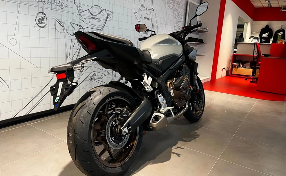 Angebot Honda CB650R Bild 6: Angebot Honda CB650R