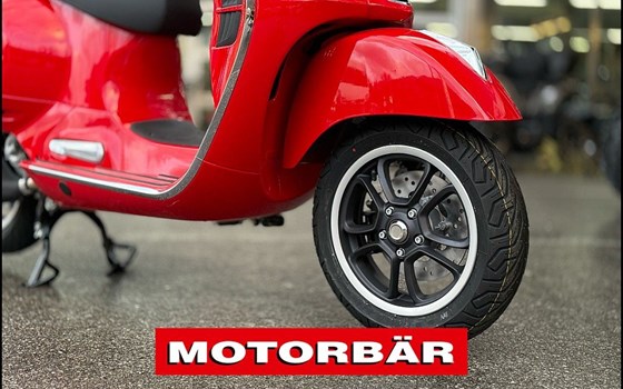 Neufahrzeug Vespa GTS 310 Super - Bild 12 Neufahrzeug Vespa GTS 310 Super - Bild 12