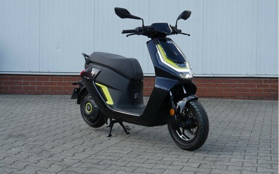 Gebrauchtmotorrad CFMOTO Wallstreet 125 - Bild 2