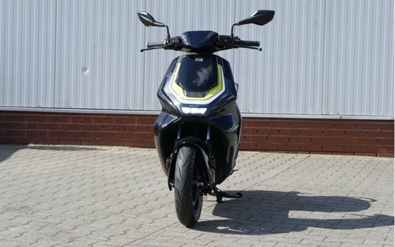 Gebrauchtmotorrad CFMOTO Wallstreet 125 - Bild 3