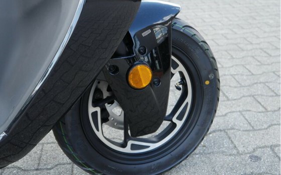 Gebrauchtmotorrad CFMOTO Wallstreet 125 - Bild 6