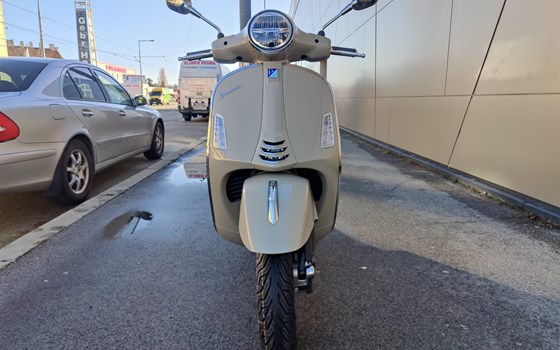 Neufahrzeug Vespa GTS 310 - Bild 3 Neufahrzeug Vespa GTS 310 - Bild 3