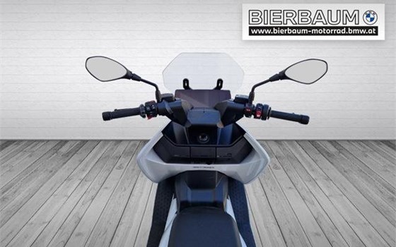 Gebrauchtmotorrad BMW CE 04 - Bild 2 Gebrauchtmotorrad BMW CE 04 - Bild 2