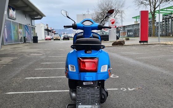 Neufahrzeug Vespa GTS 125 Super Sport - Bild 5 Neufahrzeug Vespa GTS 125 Super Sport - Bild 5