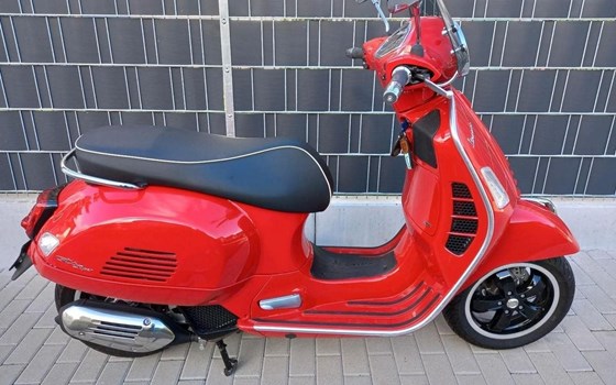 Gebrauchtmotorrad Vespa GTS 125 Super - Bild 5 Gebrauchtmotorrad Vespa GTS 125 Super - Bild 5
