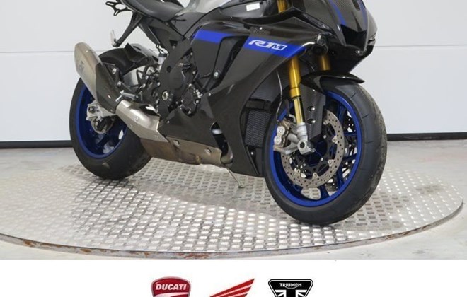 Yamaha R1M