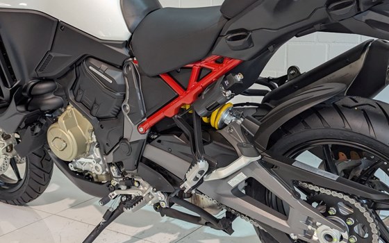 Neufahrzeug Ducati Multistrada V4 S Sport - Bild 9