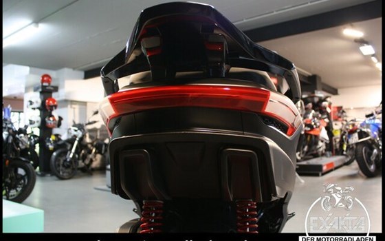 Neufahrzeug Piaggio MP3 400 Sport - Bild 16