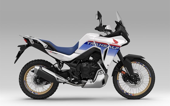 Neufahrzeug Honda XL750 Transalp - Bild 16 Neufahrzeug Honda XL750 Transalp - Bild 16