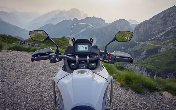 Neufahrzeug Honda XL750 Transalp - Bild 9 Neufahrzeug Honda XL750 Transalp - Bild 9