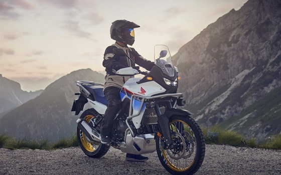 Neufahrzeug Honda XL750 Transalp - Bild 10 Neufahrzeug Honda XL750 Transalp - Bild 10