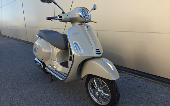 Neufahrzeug Vespa GTS 125 - Bild 2 Neufahrzeug Vespa GTS 125 - Bild 2