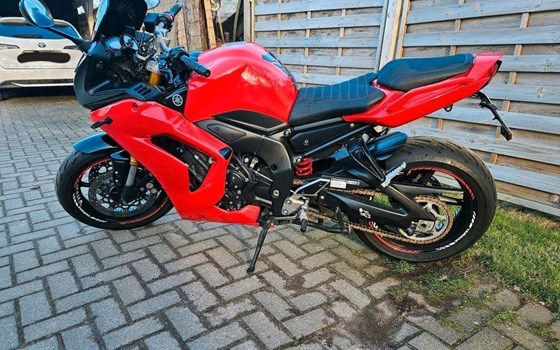 Gebrauchtmotorrad Yamaha FZ1 Fazer - Bild 1